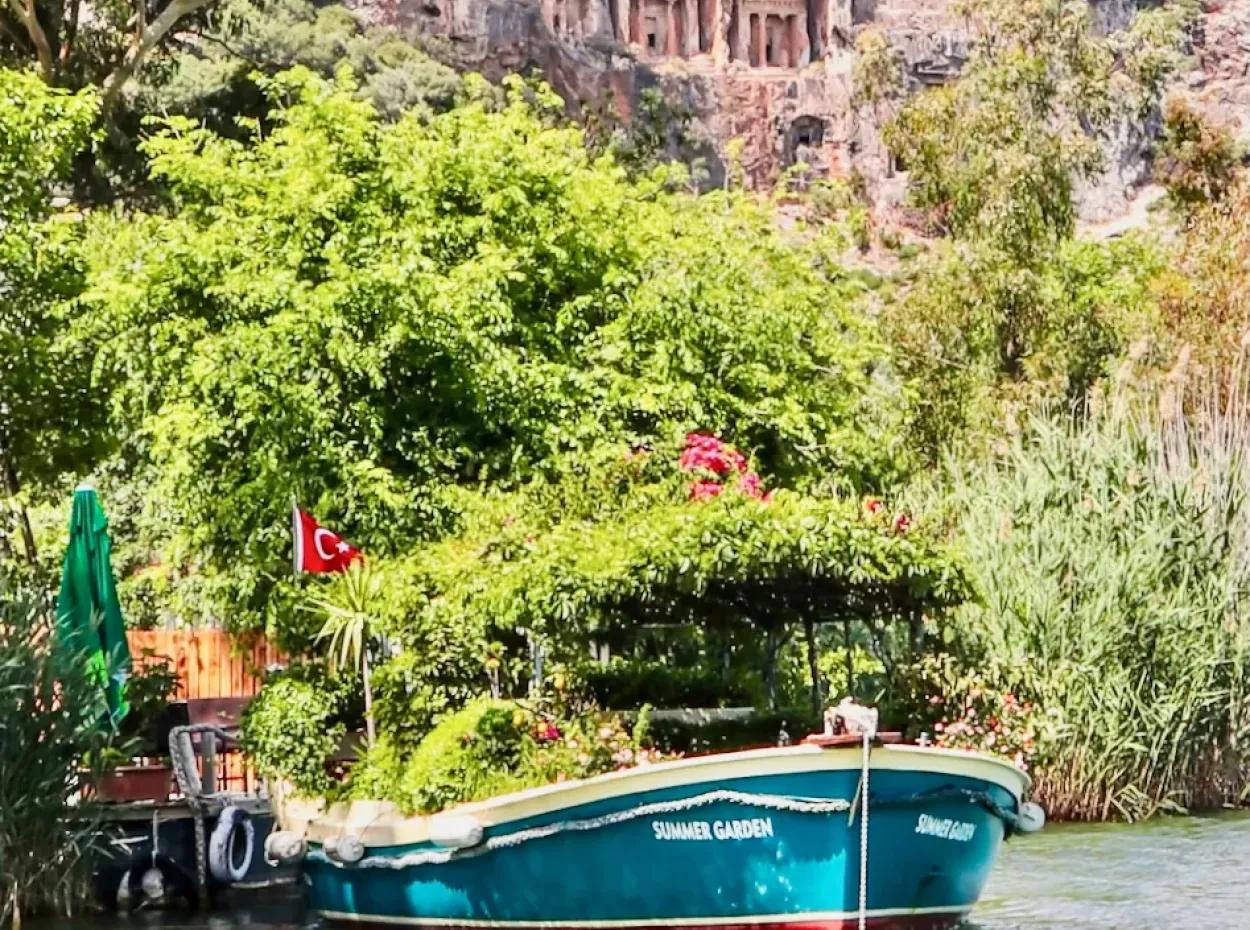 Über Dalyan. Dalyan Hotel Holiday